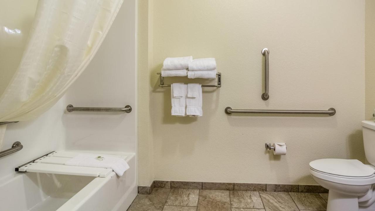 Cobblestone Hotel & Suites - Andrews מראה חיצוני תמונה